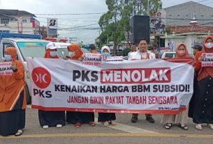 DPD PKS Lampura Tolak Kenaikan BBM Subsidi