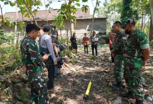 Danramil 05 Weru Dampingi Tim dari Korem 074/Wrt dan PT. SHA Solo, Deteksi sumber air bawah tanah di dukuh Serut