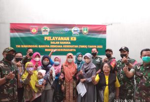 Dukung Program TNI Manunggal Bangga Kencana Kesehatan, Pers Koramil 03/Serengan Dampingi Warganya Ikuti KB