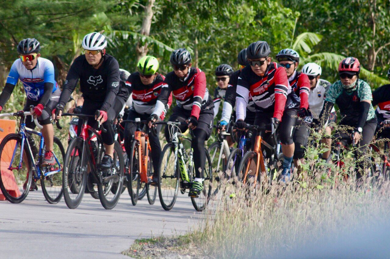 Gowes Bersama Jajaran, Danrem 074/Wrt Beri Pesan Akan Pentingnya Kesehatan Dan Pererat Tali Silaturahmi