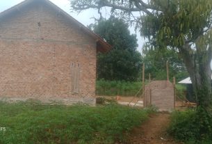 Rumah baru dan belum dihuni Desa Wonomerto dapat Program SPALD-T berupa MCK