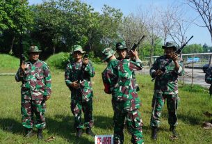 Kodim 0735/Surakarta Asah Kemampuan Prajuritnya Dengan Latihan Menembak