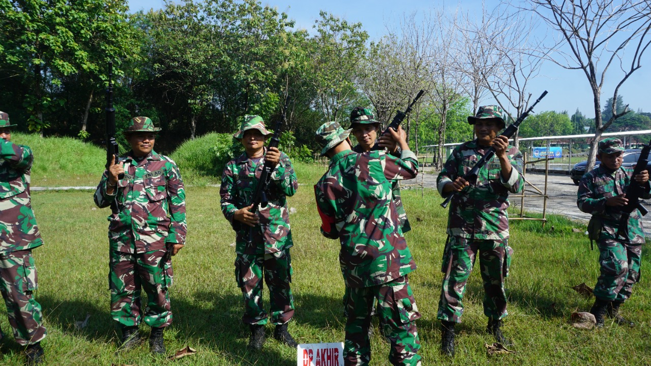 Kodim 0735/Surakarta Asah Kemampuan Prajuritnya Dengan Latihan Menembak