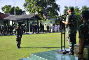 Kodim 0735/Surakarta Gelar Upacara Bendera, Ini Maknanya