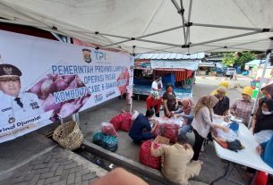 TPID Provinsi Lampung Gelar Operasi Pasar Cabai Merah dan Bawang Merah