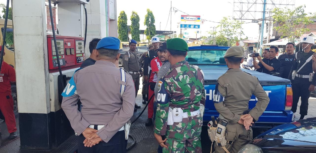 Upaya Tertibkan Penggunaan BBM Bersubsidi, Aparat Gabungan Gelar Razia Ke Sejumlah SPBU Di Aceh Barat