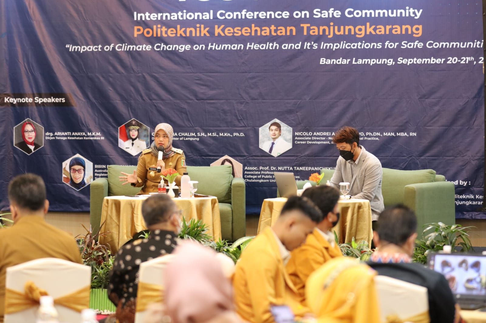 Wagub Chusnunia Chalim Jadi Keynote Speaker dalam Seminar tentang Dampak Perubahan Iklim terhadap Kesehatan Manusia dan Implikasinya bagi Masyarakat