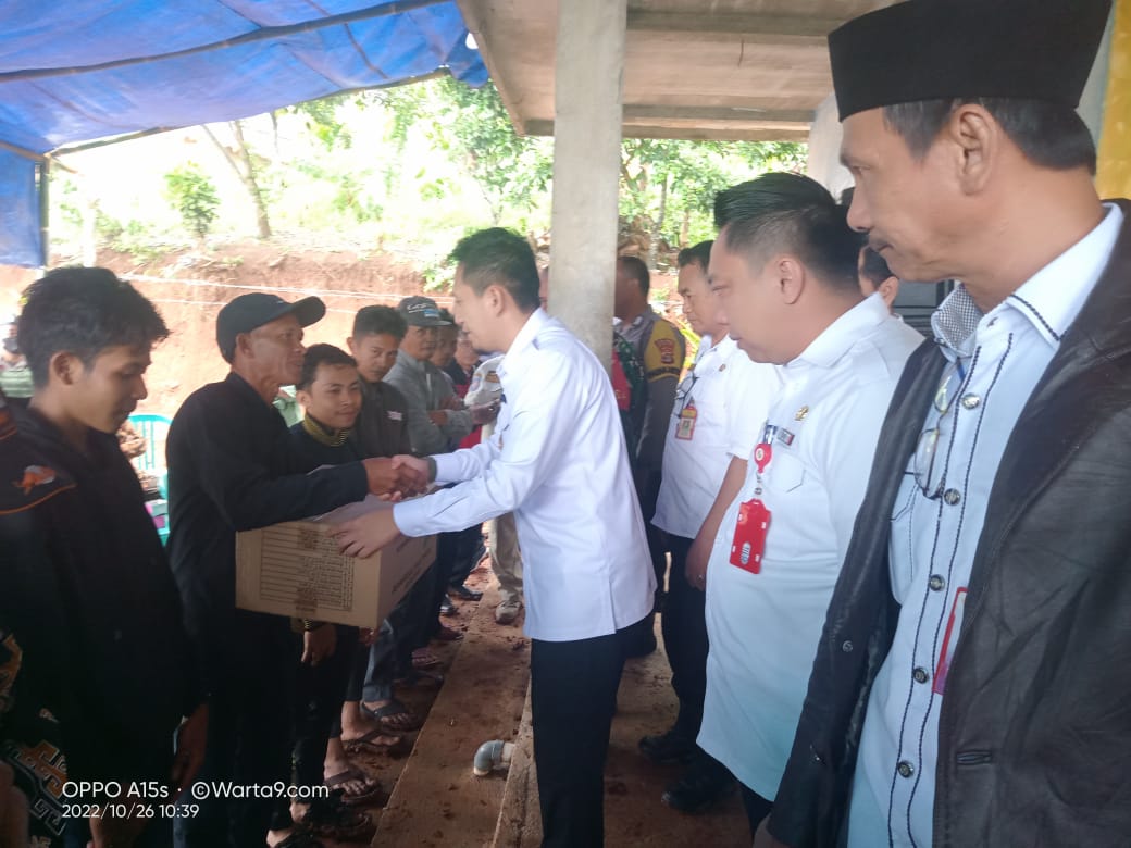 Ardian Saputra Kunjungi Warga terdampak bencana Angin Puting Beliung.