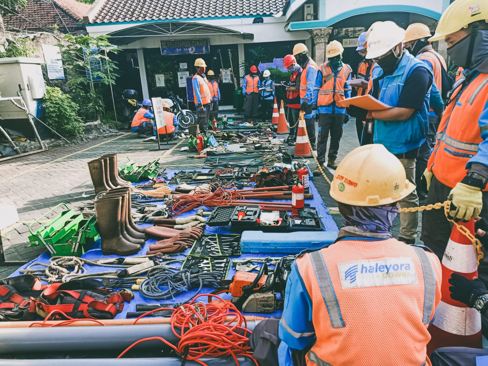 BMKG Prediksi Cuaca Ekstrem di Hampir Seluruh Wilayah Indonesia, PLN Siagakan Personel dan Peralatan Demi Keselamatan Masyarakat