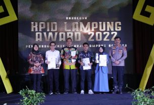 Buka KPID Lampung Award 2022, Wagub Chusnunia Chalim Minta KPID Dorong Lembaga Penyiaran Produksi Siaran Mencerdaskan dan Bermanfaat bagi Masyarakat