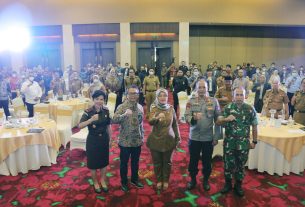 Buka Multi Stakeholder Forum dan Customer Gathering PLN, Wagub Chusnunia Ajak PLN Bersinergi dalam Eliktrifikasi Desa dan Dusun di Provinsi Lampung