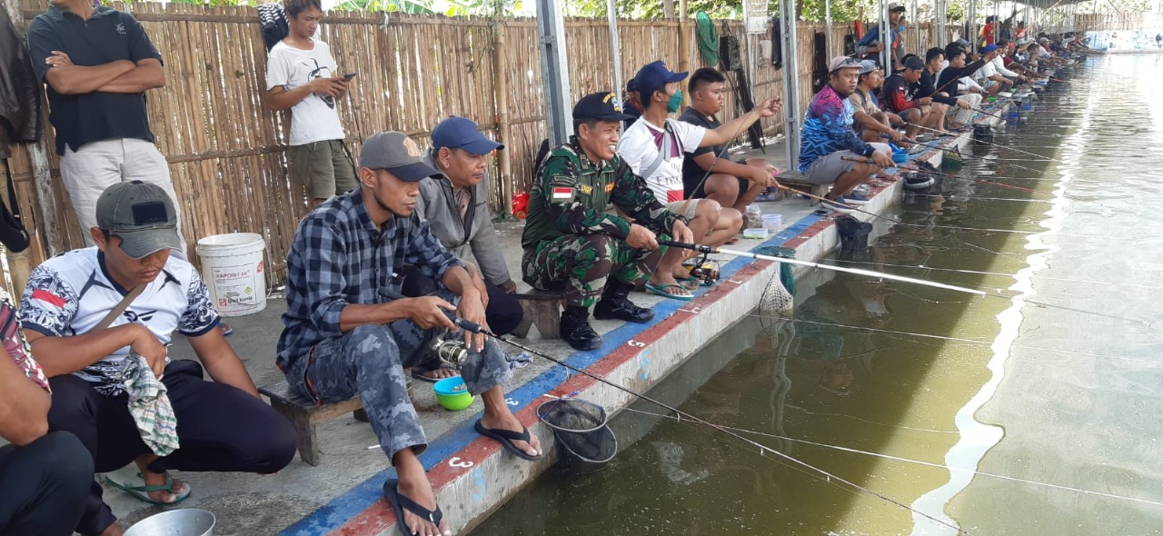 Eratkan Kemanunggaln TNI-Rakyat Kodim 0726/Sukoharjo Gelar Lomba Memancing Peringati HUT TNI Ke 77