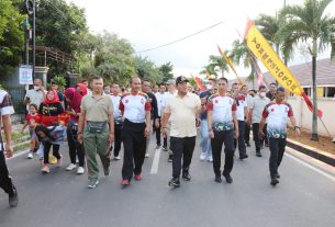 Gubernur Arinal Djunaidi Lepas Jalan Sehat dalam Rangka HUT Brimob Polri ke-77 Tahun 2022