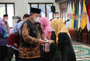 Gubernur Arinal Djunaidi Lepas Kontingen MTQ Nasional Provinsi Lampung untuk Mengikuti Lomba di Kalimantan Selatan 10 – 19 Oktober 2022 Mendatang