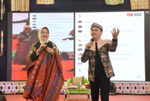 Ketua Dekranasda Provinsi Lampung Dukung Peningkatan Penjualan Produk Kerajinan UMKM Lampung Melalui Pemasaran Secara Online