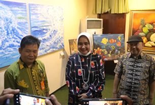 Ketua Dekranasda Provinsi Lampung Kunjungi Perpustakaan Expo Unila 2022