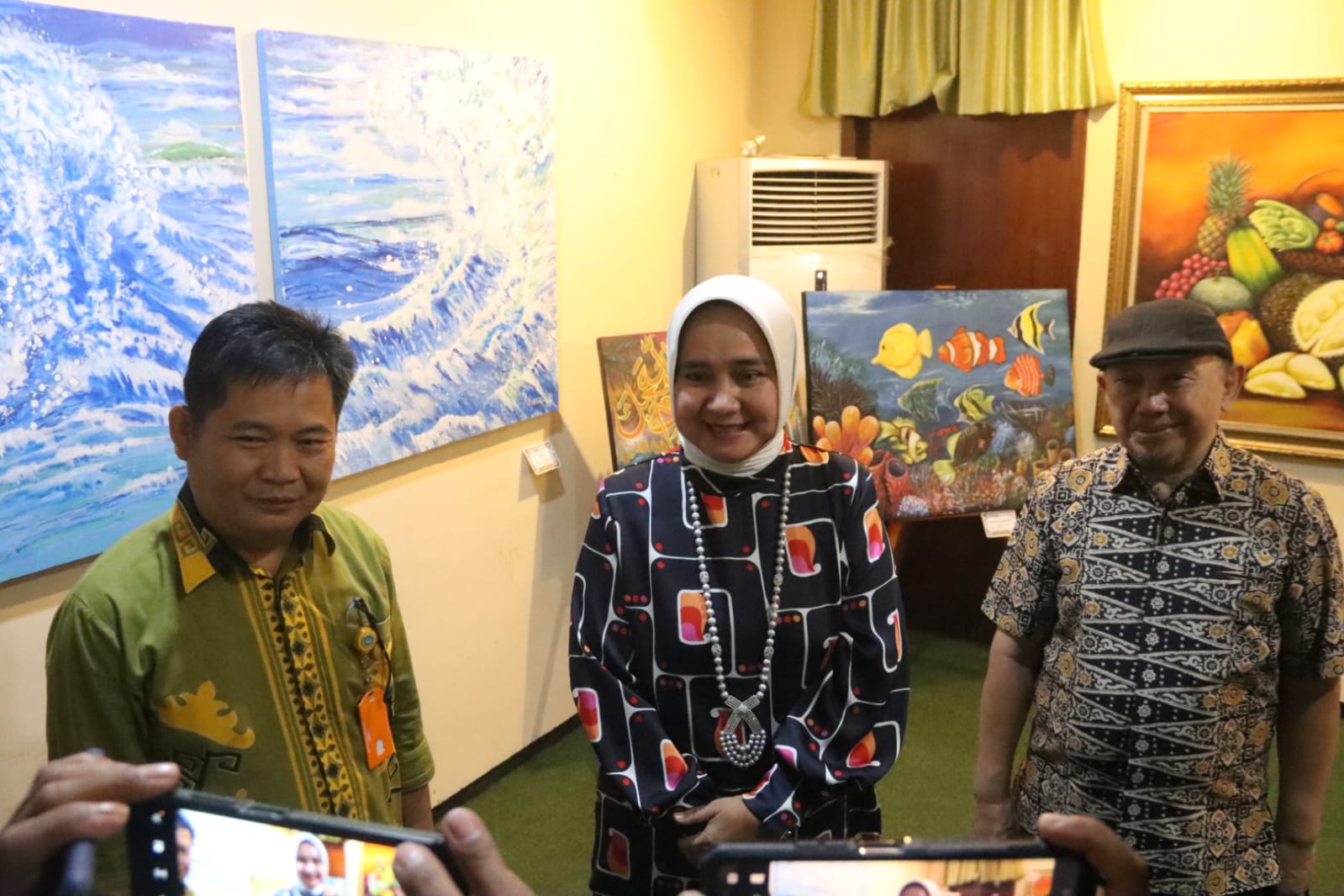 Ketua Dekranasda Provinsi Lampung Kunjungi Perpustakaan Expo Unila 2022