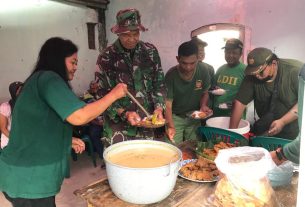 Nikmati Makan Siang Bersama Di Lokasi KBD Tahap III, Cermin Kemanunggalan Dan Keakraban TNI Dan Rakyat