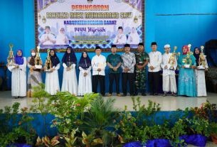 Bupati Pesisir Barat Membuka Secara Resmi Maulid Nabi Muhammad SAW