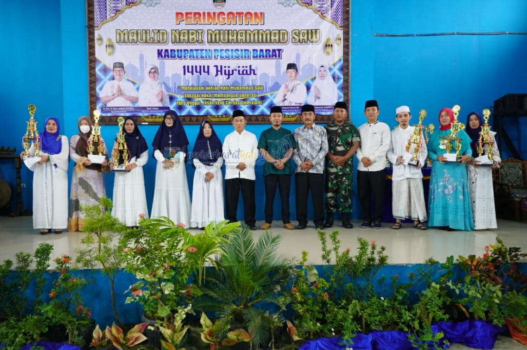 Bupati Pesisir Barat Membuka Secara Resmi Maulid Nabi Muhammad SAW