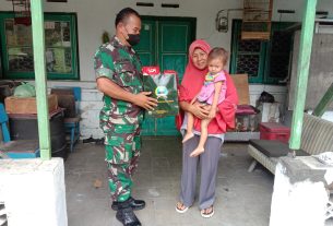 Peduli anak Stunting, Danramil 03/Serengan Berikan Makanan Penambah Gizi