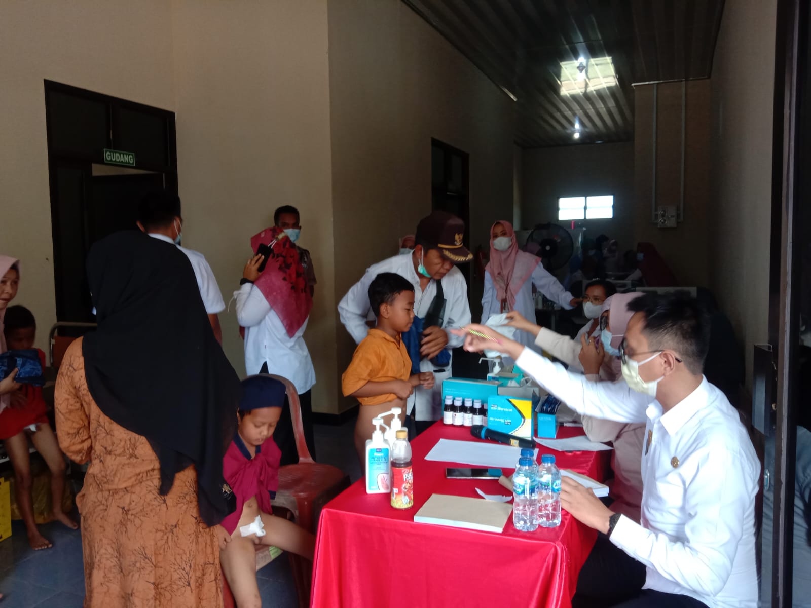 HUT ke-6 RSUD RBC Mesuji Menggelar sunatan massal