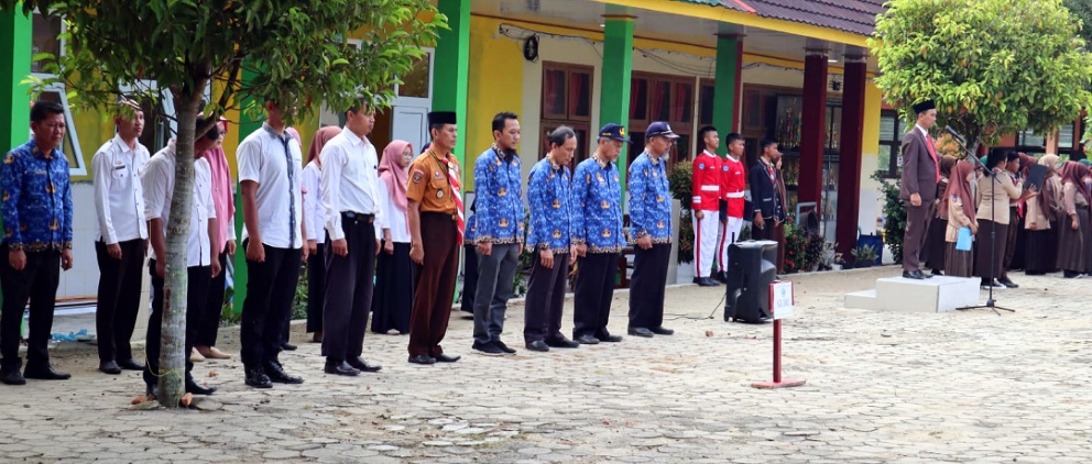 SMAN 01 Simpang Pematang Mesuji Gelar Upacara Bendera Hari Kesaktian Pancasila