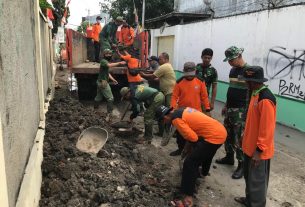 Terus Bergerak Cepat Koramil 04/Jebres Bersama Masyarakat Garap Sasaran KBD Tahap III di Kelurahan Tegalharjo