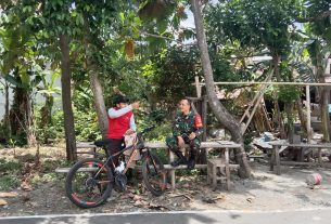 Wujudkan Keakraban Dengan Warga, Serka Marianto Laksanakan Komsos di Wilayah Binaan