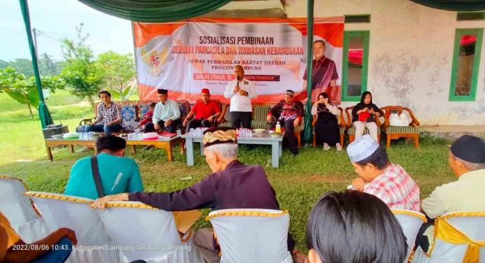 Anggota DPRD Lampung Ajak Warga Fajar Baru Waspadai Aliran Anti Pancasila