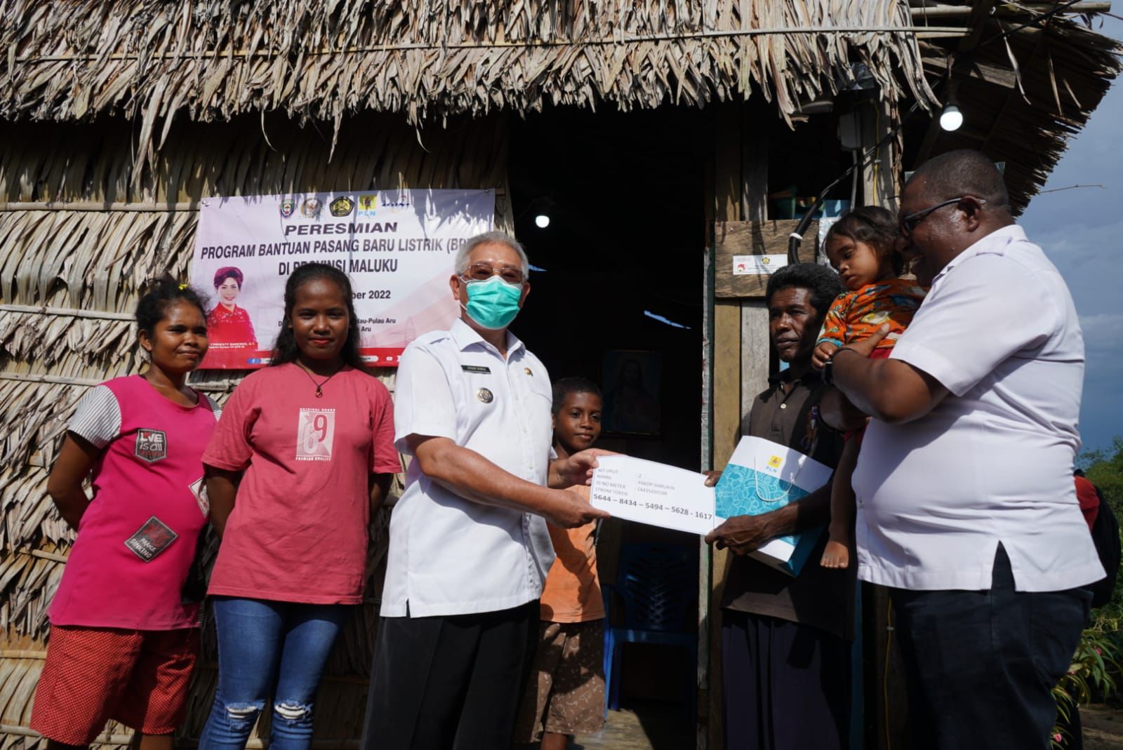 Di Maluku, 1.904 Rumah Tangga Tidak Mampu Mendapat Bantuan Pemerintah Berupa Penyambungan Listrik PLN Gratis