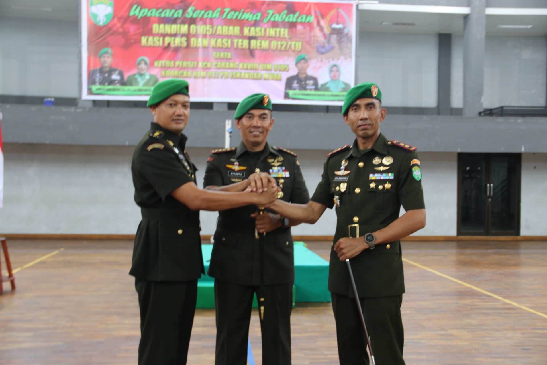 Hari Ini Letkol Inf Muhammad Syafi'i Nasution Resmi Terima Tongkat Komando Kodim 0105/Abar Dari Letkol Inf Dimar Bahtera, S.Sos., M.A.P.