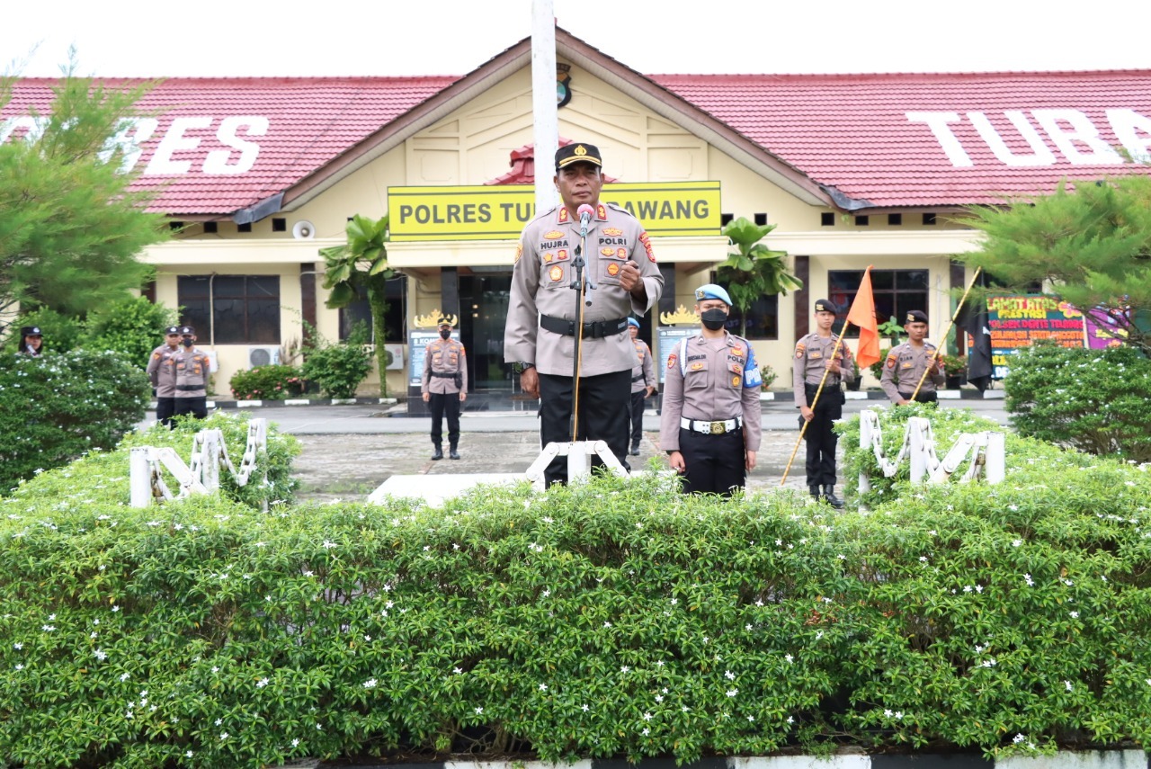 Kapolres Tulang Bawang Berikan Reward Kepada 35 Personelnya, Berikut Rincian Prestasi Yang Diraih