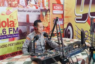 Kapolsek Banjar Agung Berikan Imbauan Kamtibmas Lewat Radio, Ini Pesannya