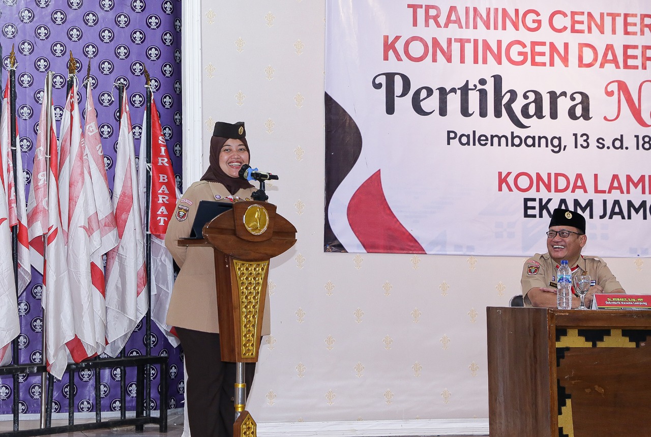 Ketua Kwarda Pramuka Chusnunia Chalim Lepas Kontingen Pramuka Lampung ke Perkemahan Bakti Saka Bhayangkara Tingkat Nasional IV di Palembang