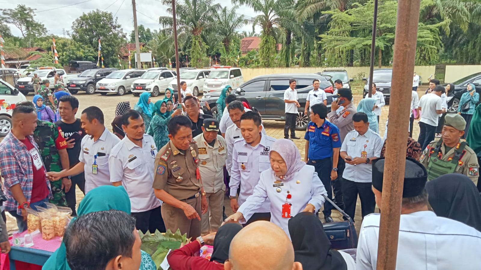 Masyarakat desa harapkan infrastruktur jalan diperbaiki