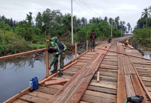 Pembuatan Jembatan Darurat Dan Pembukaan Jalan Di Desa Suak Ie Beuso Nyaris Rampung Dikerjakan Satgas TMMD Reguler Ke - 115 Kodim 0105/Abar