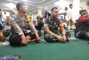 Perkuat Ukuwah, Babinsa & Bhabinkamtibmas Joyotakan Safari Sholat Subuh Berjama'ah