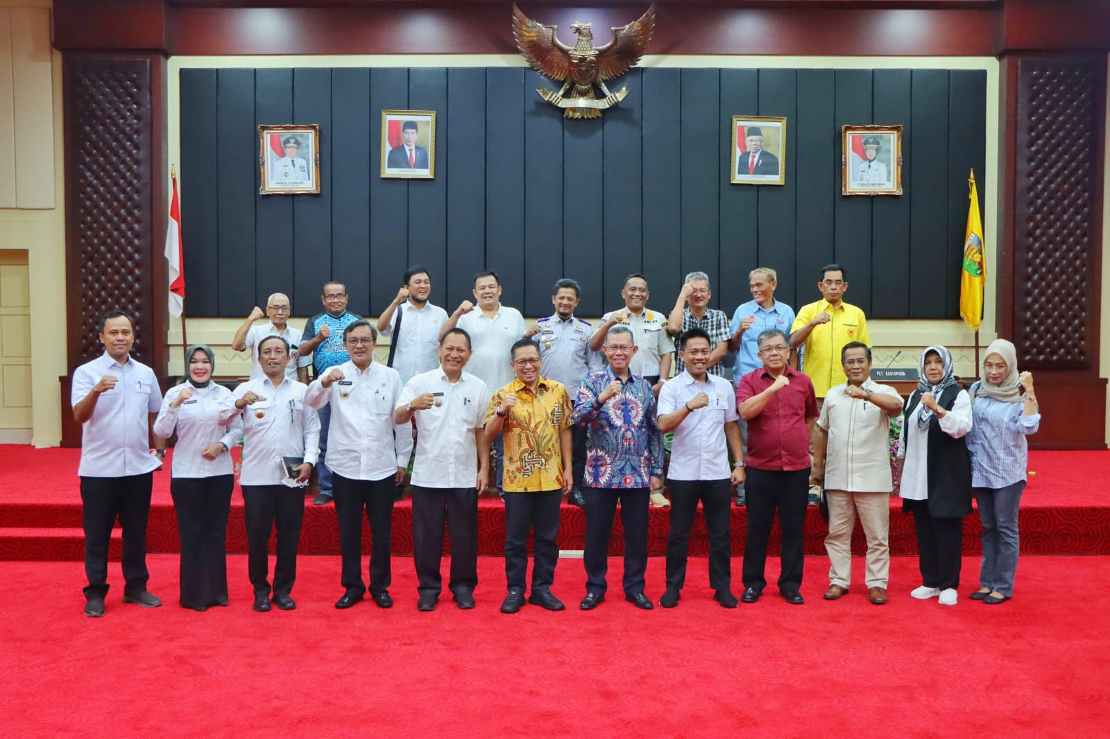 Sekdaprov Pimpin Rapat Rencana Pelaksanaan PORPROV Lampung IX Tahun 2022