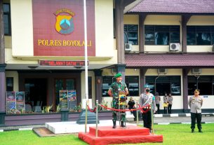 Tingkatkan Sinegritas TNI Polri, Dandim Boyolali Pimpin Apel Pagi di Mapores Boyolali