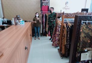 Toko Batik Dayoni Jadi Sasarah Komsos & Pemantauan Babinsa Danukusuman