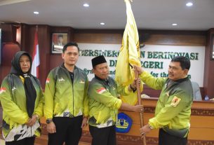 Wakil Rektor 3 IIB Darmajaya Pimpin Kontingen Pomnas Lampung ke Padang