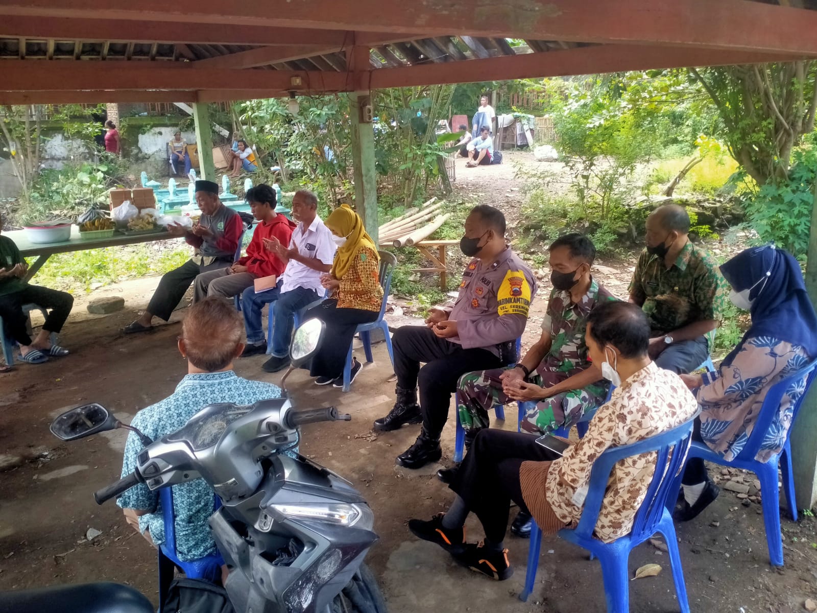 Babinsa Serengan Hadiri Doa Bersama Pemindahan & Pembongkaran Makam