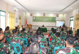 Dandim 0105/Abar Beserta Istri Di Peusijuk Oleh Kapolres Aceh Barat Memperkuat Sinergitas Kedua Instansi TNI - Polri