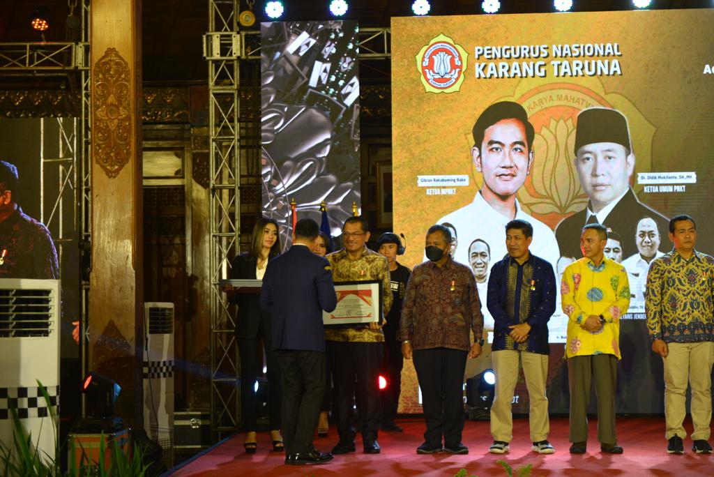 Gubernur Lampung Arinal Djunaidi Terima Penghargaan Satyalancana Aditya Karya Mahatva Yodha