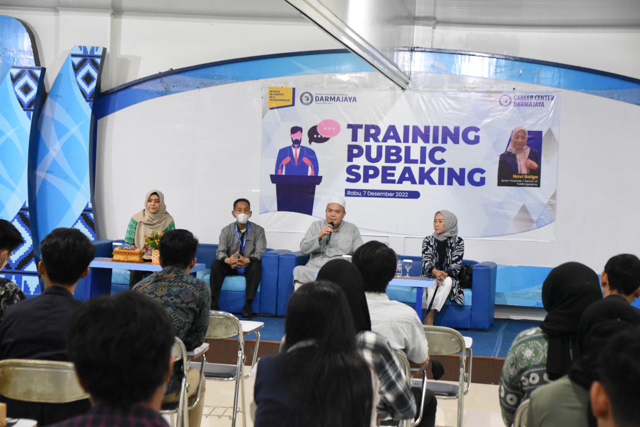 IIB Darmajaya Gelar Training Public Speaking Hadirkan Presenter dan Penyiar Terkenal