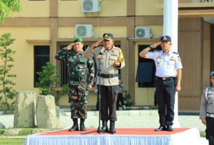 Jelang Nataru, Polres Tulang Bawang Barat Gelar Apel Pasukan Operasi Lilin Krakatau Tahun 2022.