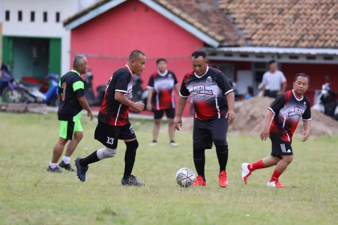Red Brothers Taklukan Apdesi Kecamatan Kalianda Dengan skor 3 – 0.