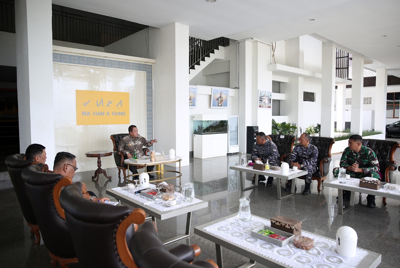 Terima Audiensi Danbrigif 4 Marinir/BS, Gubernur Arinal Ajak Bersinergi dalam Mendukung Pembangunan Lampung