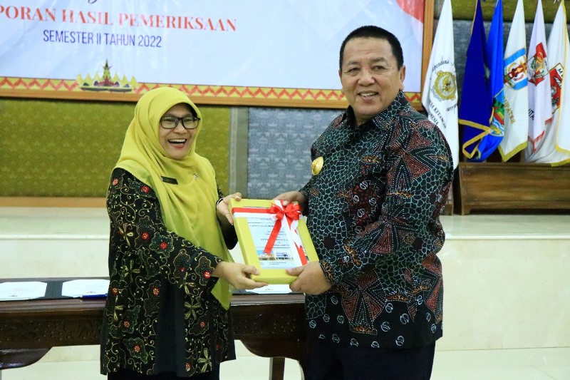 BPK Perwakilan Provinsi Lampung Serahkan Laporan Hasil Pemeriksaan Semester II Tahun 2022